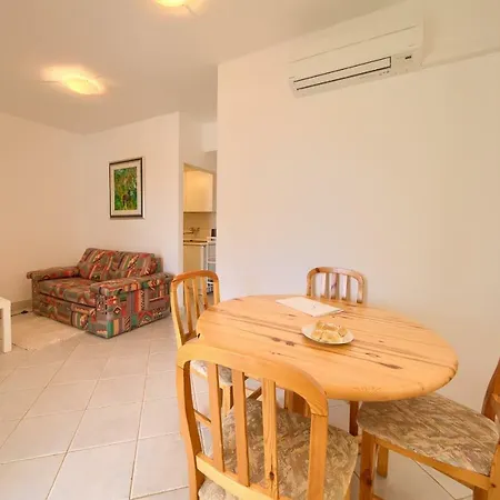 Apartment Apartman Maria *